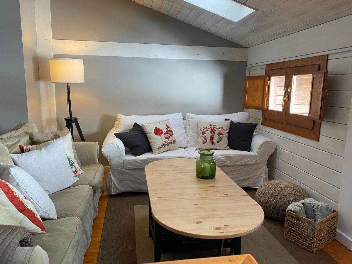 Acogedora Buardilla Duplex 6 Pax Appartement Incles